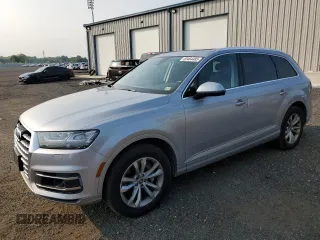 2017 Audi Q7 Premium Plus z VIN WA1LAAF74HD045638, wystawiony jako Copart lot #60464485 z przebiegiem 102 623 mil mil oraz Czysty tytuł • Clean title. Historia ofert i sprzedaży dostępna na DreamBid. Obrazek 1.