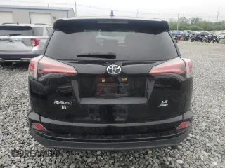 2017 Toyota RAV4 LE z VIN 2T3BFREV4HW663532, wystawiony jako Copart lot #57798035 z przebiegiem 100 922 mil mil oraz Szkoda całkowita • Salvage title. Historia ofert i sprzedaży dostępna na DreamBid. Obrazek 6.