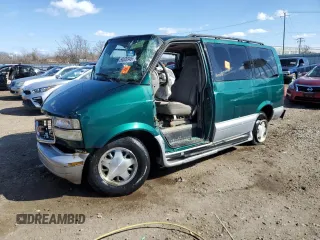 2000 GMC Safari Passenger with VIN 1GKDM19W3YB513055, listed as a Copart auction lot 50328945 with 0 mi miles and Salvage Title. Bid and sale history available at carsss.com. Image 1.