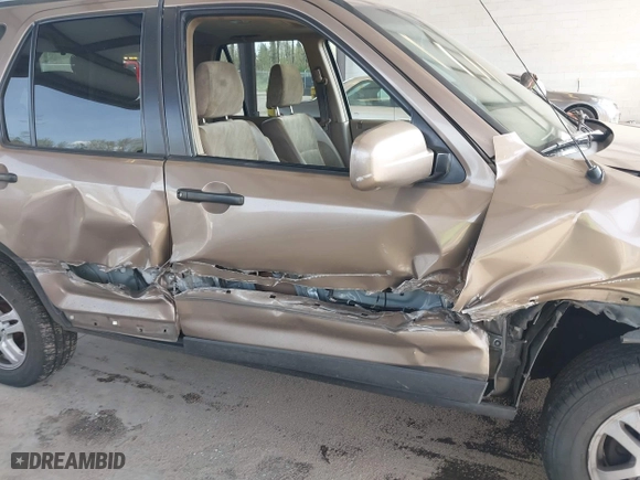 2004 Honda CR-V EX with VIN SHSRD788X4U234676, listed as a IAAI auction lot 42004284 with 209,266 mi miles. Bid and sale history available at carsss.com. Image 6.
