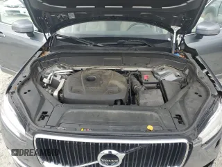 2017 Volvo XC90 Momentum z VIN YV4A22PK5H1172433, wystawiony jako Copart lot #55645855 z przebiegiem 56 834 mil mil oraz Szkody całkowita. Historia ofert i sprzedaży dostępna na DreamBid. Obrazek 12.