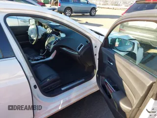 2017 Acura TLX with VIN 19UUB1F32HA005985, listed as a IAAI auction lot 41491467 with 91,828 mi miles. Bid and sale history available at carsss.com. Image 5.
