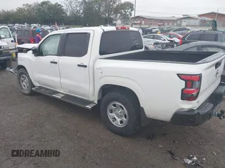 2022 Nissan Frontier Pro-4X z VIN 1N6ED1EK9NN638250, wystawiony jako IAAI lot #40420112 z przebiegiem 39 321 mil mil oraz . Historia ofert i sprzedaży dostępna na DreamBid. Obrazek 3.