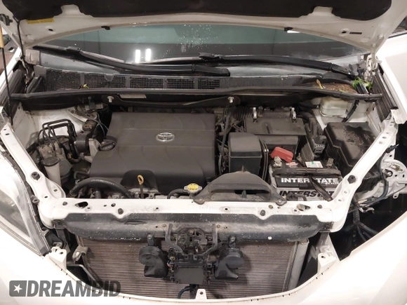 2015 Toyota Sienna XLE with VIN 5TDYK3DC3FS532593, listed as a IAAI auction lot 42126016 with 80,843 mi miles and . Bid and sale history available at DreamBid. Image 10.