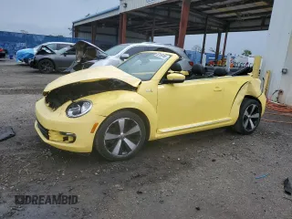 2013 Volkswagen Beetle 2.5L with VIN 3VW5P7AT6DM812504, listed as a Copart auction lot 52156165 with 53,682 mi miles and Salvage Title. Bid and sale history available at DreamBid. Image 1.