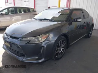 2015 Scion tC with VIN JTKJF5C7XF3088807, listed as a IAAI auction lot 41958463 with 87,647 mi miles. Bid and sale history available at carsss.com. Image 17.