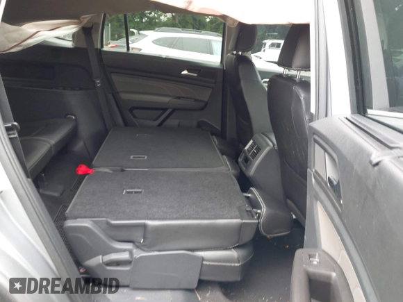 2022 Volkswagen Atlas SE with VIN 1V2DP2CA2NC531329, listed as a IAAI auction lot 42351869 with 38,315 mi miles and . Bid and sale history available at DreamBid. Image 8.