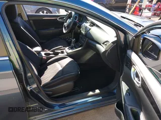 2017 Nissan Sentra SR z VIN 3N1AB7AP7HY297985, wystawiony jako IAAI lot #42197736 z przebiegiem 108 478 mil mil oraz . Historia ofert i sprzedaży dostępna na DreamBid. Obrazek 5.
