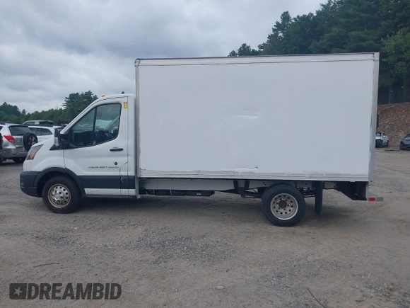 2020 Ford Transit z VIN 1FDBF6Z86LKA32278, wystawiony jako IAAI lot #42511403 z przebiegiem 94 821 mil mil oraz . Historia ofert i sprzedaży dostępna na DreamBid. Obrazek 14.
