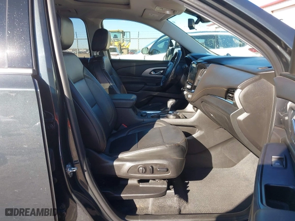 2019 Chevrolet Traverse LT Leather with VIN 1GNEVHKW3KJ185754, listed as a IAAI auction lot 41642651 with 72,337 mi miles. Bid and sale history available at carsss.com. Image 5.