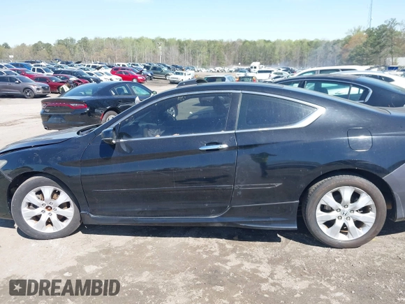 2016 Honda Accord Touring with VIN 1HGCT2B0XGA000686, listed as a IAAI auction lot 41888593 with 174,934 mi miles and . Bid and sale history available at DreamBid. Image 13.