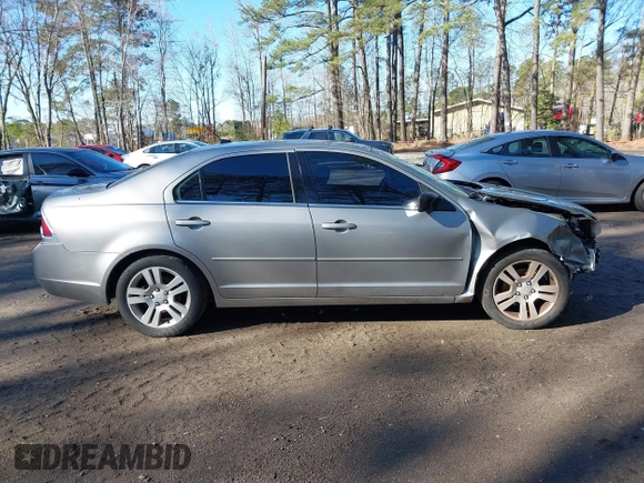 2009 Ford Fusion SEL with VIN 3FAHP08189R105867, listed as a IAAI auction lot 41649133 with 188,691 mi miles. Bid and sale history available at carsss.com. Image 14.