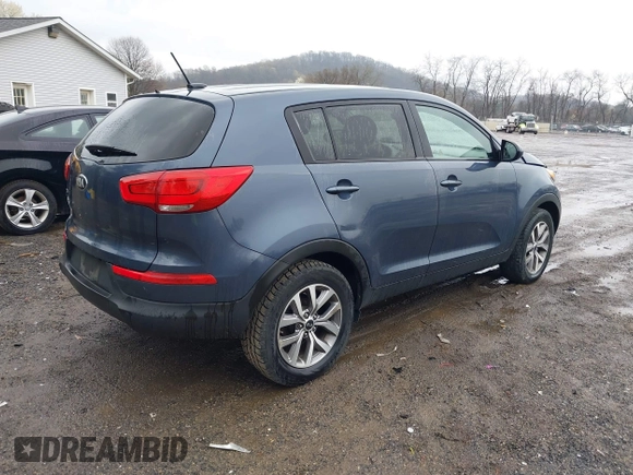 2016 Kia Sportage LX with VIN KNDPB3AC2G7854234, listed as a IAAI auction lot 41985765 with 83,733 mi miles. Bid and sale history available at carsss.com. Image 4.