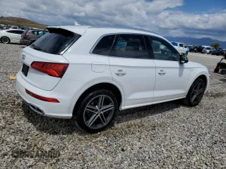 2018 Audi SQ5 Prestige with VIN WA1C4AFY6J2098746, listed as a Copart auction lot 56747805 with 47,566 mi miles and Salvage title. Bid and sale history available at DreamBid. Image 3.