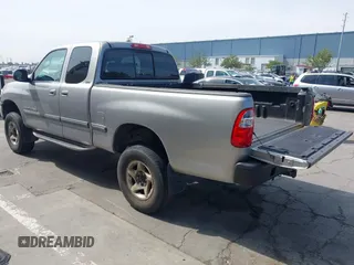 2001 Toyota Tundra SR5 with VIN 5TBRN34101S151862, listed as a IAAI auction lot 42130664 with 228,990 mi miles and . Bid and sale history available at DreamBid. Image 3.