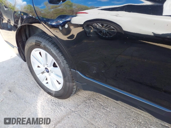 2019 Subaru Outback Premium with VIN 4S4BSAHC2K3323129, listed as a IAAI auction lot 41995789 with 72,315 mi miles and . Bid and sale history available at carsss.com. Image 18.