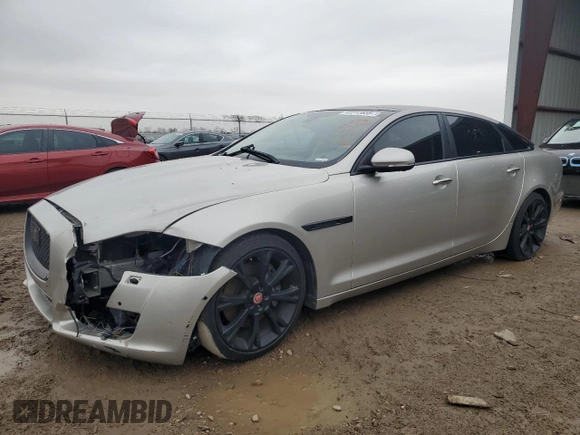 2017 Jaguar XJ with VIN SAJWJ2GD1H8W04196, listed as a Copart auction lot 42312835 with 0 mi miles and Clean Title. Bid and sale history available at carsss.com. Image 1.