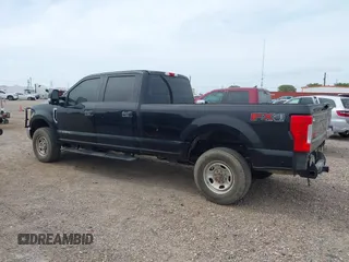 2017 Ford Super Duty F-250 SRW Lariat with VIN 1FT7W2BT0HEF27194, listed as a IAAI auction lot 42061350 with 206,679 mi miles. Bid and sale history available at carsss.com. Image 3.