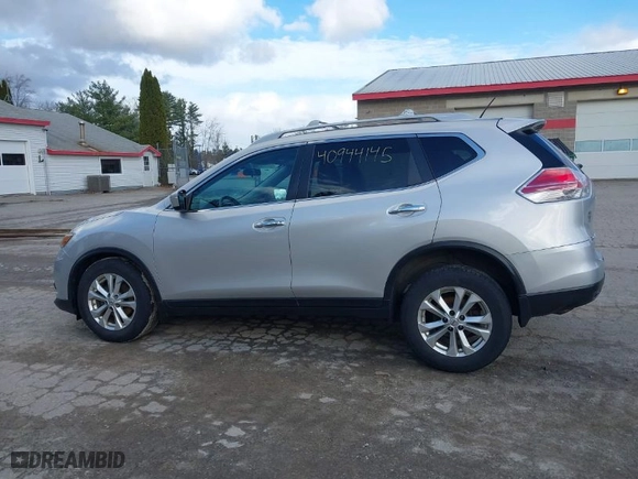 2015 Nissan Rogue SL with VIN 5N1AT2MV2FC920082, listed as a IAAI auction lot 40944145 with 156306 miles. Bid and sale history available at carsss.com. Image 14.