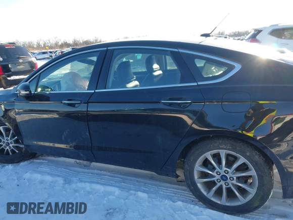 2017 Ford Fusion SE с VIN 3FA6P0HD7HR365399, выставлен на аукционе IAAI как лот 41319317 с пробегом Не указан миль и . История ставок и продаж доступна на DreamBid. Изображение 13.