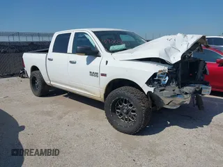 2018 Ram 1500 Big Horn z VIN 1C6RR7LT2JS329940, wystawiony jako IAAI lot #41936862 z przebiegiem 265 474 mil mil oraz . Historia ofert i sprzedaży dostępna na DreamBid. Obrazek 1.