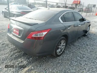 2009 Nissan Maxima SV z VIN 1N4AA51E69C848247, wystawiony jako IAAI lot #41887615 z przebiegiem 167 982 mil mil oraz . Historia ofert i sprzedaży dostępna na DreamBid. Obrazek 4.