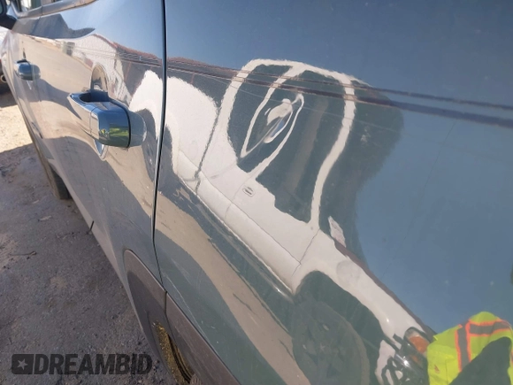 2017 Jeep Renegade Latitude with VIN ZACCJABB4HPG16935, listed as a IAAI auction lot 41843666 with 37,835 mi miles and . Bid and sale history available at DreamBid. Image 17.