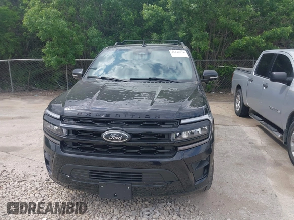 2024 Ford Expedition Max Limited with VIN 1FMJK1K88REA01061, listed as a IAAI auction lot 42140078 with 10,676 mi miles and . Bid and sale history available at DreamBid. Image 12.