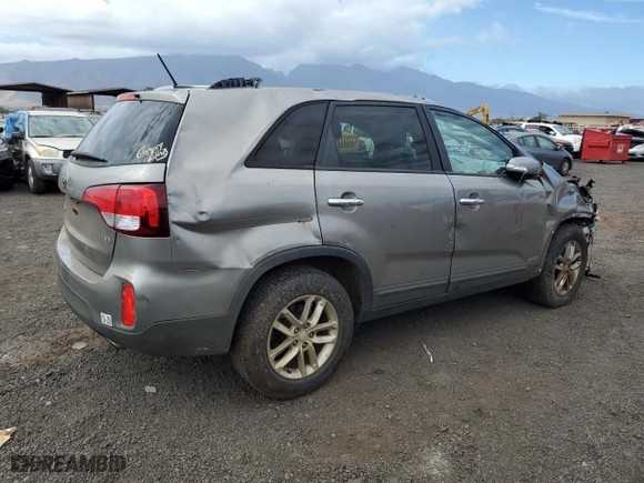 2015 Kia Sorento LX with VIN 5XYKTDA77FG620706, listed as a Copart auction lot 79293864 with 92,089 mi miles and Non Repairable. Bid and sale history available at carsss.com. Image 3.