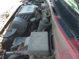 2000 Chevrolet Astro с VIN 1GNDM19W2YB185646, выставлен на аукционе IAAI как лот 42587823 с пробегом 316 511 миль миль и . История ставок и продаж доступна на DreamBid. Изображение 12.