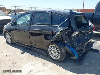 2013 Ford C-Max Hybrid SE with VIN 1FADP5AU3DL519923, listed as a IAAI auction lot 41865952 with 211,115 mi miles. Bid and sale history available at carsss.com. Image 3.