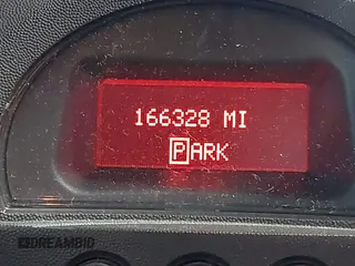 2005 Pontiac Grand Prix z VIN 2G2WP522251285110, wystawiony jako IAAI lot #42112729 z przebiegiem 166 328 mil mil oraz . Historia ofert i sprzedaży dostępna na DreamBid. Obrazek 15.