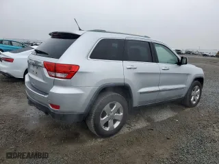 2011 Jeep Grand Cherokee Limited with VIN 1J4RR5GT1BC575570, listed as a Copart auction lot 51300435 with 140,197 mi miles and Clean Title. Bid and sale history available at carsss.com. Image 3.