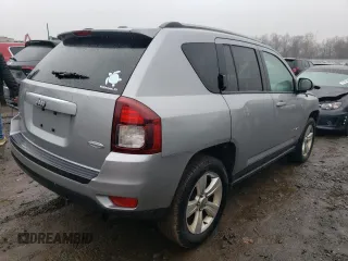 2015 Jeep Compass High Altitude Edition with VIN 1C4NJDEB0FD324538, listed as a Copart auction lot 69882692 with 101,068 mi miles. Bid and sale history available at carsss.com. Image 3.