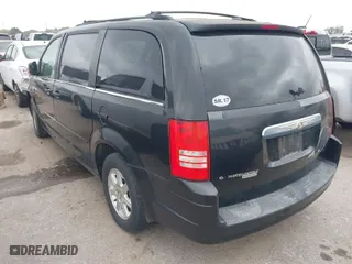 2008 Chrysler Town & Country Touring with VIN 2A8HR54P28R728569, listed as a IAAI auction lot 41874997 with 188,316 mi miles. Bid and sale history available at carsss.com. Image 3.