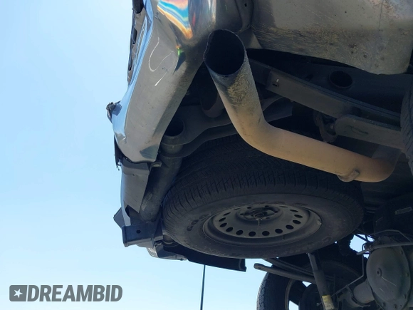 2013 Chevrolet Silverado 1500 LT with VIN 1GCRCSE07DZ139028, listed as a IAAI auction lot 42153434 with 89,181 mi miles and . Bid and sale history available at DreamBid. Image 18.