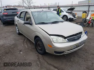 2007 Ford Focus S with VIN 1FAFP34N87W298159, listed as a IAAI auction lot 41504591 with 1 mi miles. Bid and sale history available at carsss.com. Image 1.