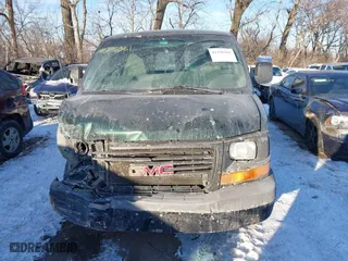 2004 GMC Savana Cargo Van with VIN 1GTFG15X741153301, listed as a IAAI auction lot 41296361 with 147,759 mi miles. Bid and sale history available at carsss.com. Image 12.
