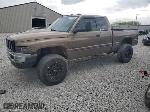 2001 Dodge 2500 z VIN 3B7KF23611G707673, wystawiony jako Copart lot #54608365 z przebiegiem 286 072 mil mil oraz Szkoda całkowita • Salvage title. Historia ofert i sprzedaży dostępna na DreamBid. Obrazek 1.
