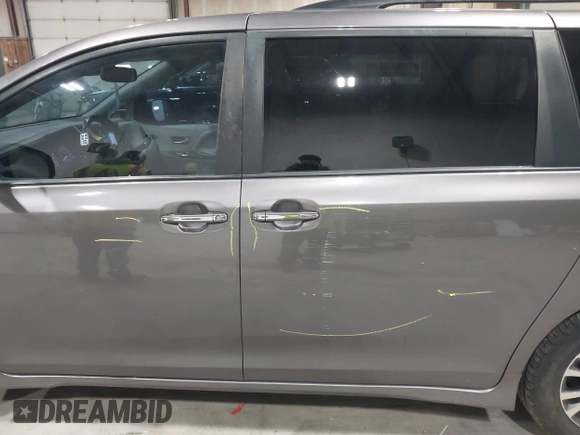 2019 Toyota Sienna XLE Auto Access Seat с VIN 5TDYZ3DC1KS016206, выставлен на аукционе IAAI как лот 41828171 с пробегом 114 048 миль миль и . История ставок и продаж доступна на DreamBid. Изображение 17.