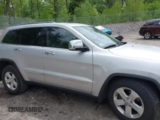 2011 Jeep Grand Cherokee Limited with VIN 1J4RR5GG6BC723134, listed as a IAAI auction lot 42310026 with 117,344 mi miles and . Bid and sale history available at DreamBid. Image 13.
