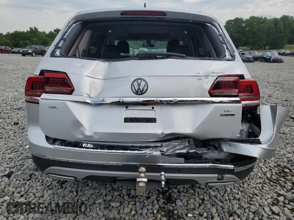 2018 Volkswagen Atlas SEL Premium with VIN 1V2NR2CAXJC589357, listed as a Copart auction lot 56536175 with 69,543 mi miles and Salvage title. Bid and sale history available at DreamBid. Image 6.