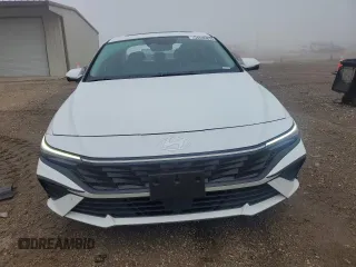 2024 Hyundai Elantra Limited z VIN KMHLP4DG0RU817543, wystawiony jako Copart lot #54535815 z przebiegiem 15 391 mil mil oraz Szkoda całkowita • Salvage title. Historia ofert i sprzedaży dostępna na DreamBid. Obrazek 5.
