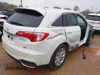2017 Acura RDX w/Technology Pkg with VIN 5J8TB4H59HL022329, listed as a IAAI auction lot 40912928 with 61,179 mi miles. Bid and sale history available at carsss.com. Image 4.