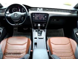 2019 Volkswagen Arteon z VIN WVWDR7AN7KE022XXX, wystawiony jako Copart lot #59252445 z przebiegiem 33 032 mil mil oraz Tytuł czysty. Historia ofert i sprzedaży dostępna na DreamBid. Obrazek 9.