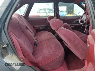 1994 Mercury Sable GS z VIN 1MELM50U2RA627175, wystawiony jako Copart lot #60461215 z przebiegiem 89 788 mil mil oraz Szkoda całkowita • Salvage title. Historia ofert i sprzedaży dostępna na DreamBid. Obrazek 11.