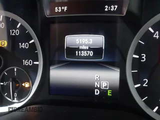 2017 Infiniti QX30 Luxury with VIN SJKCH5CR3HA031551, listed as a IAAI auction lot 41433856 with 113,570 mi miles. Bid and sale history available at carsss.com. Image 15.