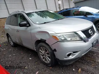 2014 Nissan Pathfinder Platinum z VIN 5N1AR2MM8EC695848, wystawiony jako IAAI lot #42131526 z przebiegiem 154 227 mil mil oraz . Historia ofert i sprzedaży dostępna na DreamBid. Obrazek 1.
