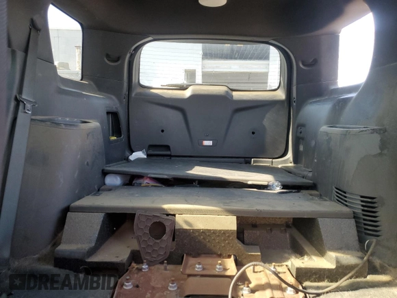 2015 Ford Utility Police Interceptor with VIN 1FM5K8AR9FGB26168, listed as a Copart auction lot 53638725 with 146,251 mi miles and Salvage Title. Bid and sale history available at carsss.com. Image 10.