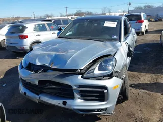 2021 Porsche Cayenne z VIN WP1BA2AY8MDA42886, wystawiony jako IAAI lot #41465968 z przebiegiem 17 062 mil mil oraz . Historia ofert i sprzedaży dostępna na DreamBid. Obrazek 6.